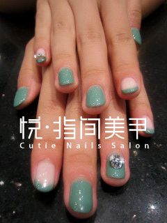 18 052---------悦指间美甲美睫