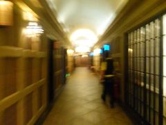 走廊-悦宫量贩KTV(电子街店)