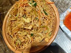 -六福烧烤酒馆(秦隆步行街店)