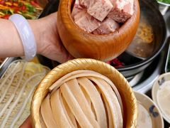 -郑记·古法黑砂锅串串(龙泉店)