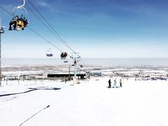 -丝绸之路山地度假区滑雪场