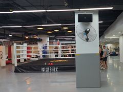 -拳盛时代拳击俱乐部(北京路店)