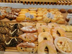 -焙丽拾光(麦凯乐直营店)