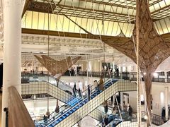 -乐蓬马歇百货公司(Rive Gauche)