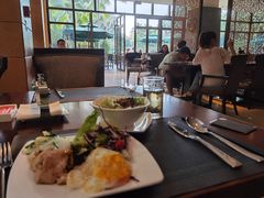 -三亚湾海居铂尔曼度假酒店