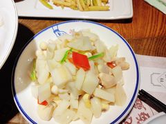 -黄泥岗·地道湖北菜(奥特莱斯店)