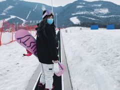 -鳌山滑雪度假区