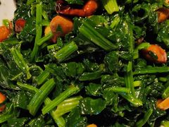果仁菠菜-好嫂子酱猪手•农家菜(学院南路店)