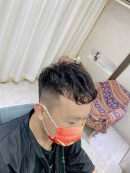 -JK奇积发型连锁机构