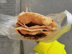 -正宗杂粮煎饼香软鸡蛋饼