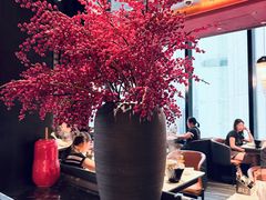 -雍容荟帝王蟹活龙虾展台自助(IFS黑金店)