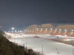 -采薇庄园四季滑雪场