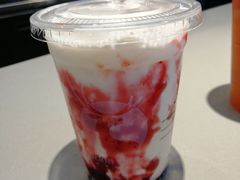 小雪荔枝瑞纳冰-瑞幸咖啡(国贸商场店)