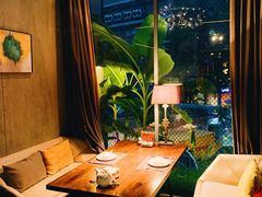 靠窗位-肴约·花园式餐厅(湖里店)