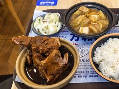 -万和春排骨砂锅米饭(新业广场店)