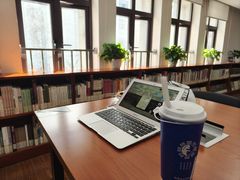 -上海市静安区图书馆(新闸路馆)