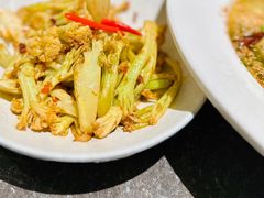 -渔语鱼新川菜Bistro(万象天地店)