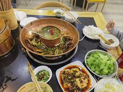 -牛喵喵铜锅牛肉馆