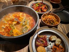 酸汤鱼-毛辣果·酸