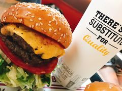 -The Habit Burger Grill 哈比特汉堡(复兴soho店)