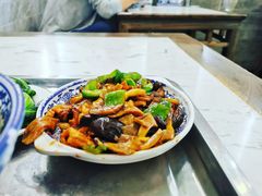 双菇肉片浇头-伟记奥面馆(养育巷店)