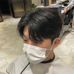 -变画·发型STUDIO
