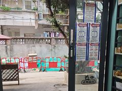 -严国平动物医院(德政总院)