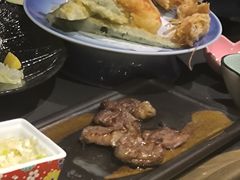 -铭牛烧肉·和牛海鲜自助(高新月牙湖店)