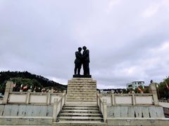-井冈朱毛会师广场