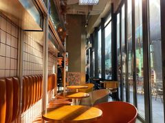靠窗位-OUR Bakery(三里屯太古里店)