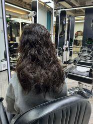 -奈川烫染Salon