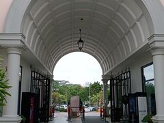 -佛罗伦萨小镇广佛名品奥特莱斯(疏港路店)