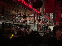 -FOUR PLAY BAR