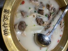 -霄汉羊排(万松园一店)
