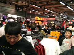 -NIKE上海青浦优选体验店