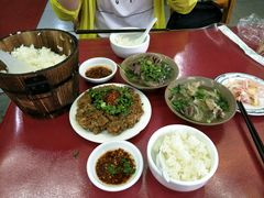-谢老五跷脚牛肉·非遗传承店