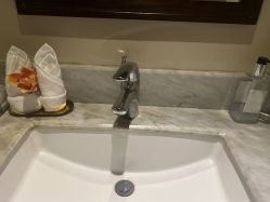 -禾颜社·精致美容