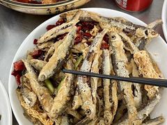 -丹水桥地锅鱼·翘嘴鲌·地方特色全鱼宴(丹江口大坝店)