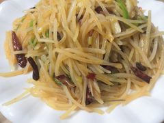 -苏莱特色牛骨滩羊手抓馆(长城东街总店)