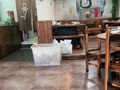 大堂-三里屯土灶炖公鸡地锅鸡(江东店)