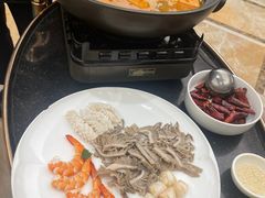 -品海楼·大连海胆锅贴馆(东港店)