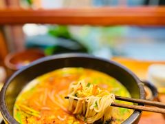 -银米·云南传统过桥米线(双廊黑金冠店)