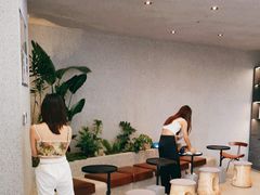 大堂-HUG·拥抱咖啡(郑州宝龙广场店)