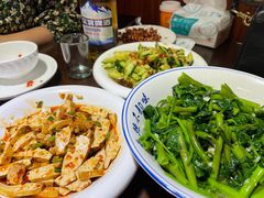 -六弟特色小馆(人民新村店)
