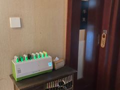 -裕和堂中医推拿艾灸(太古汇臻品店)
