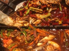 -鸣记脆皮烤鱼·海鲜烤鱼(三八广场店)