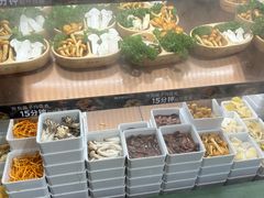 -楠小云·云南鲜牛野生菌自助火锅(九眼桥店)