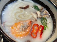 -花食间餐吧(远大购物中心群力店)