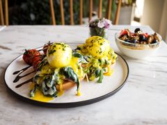 野莓核桃蜂蜜希腊酸奶-The Rug Cafe(王府中环店)