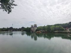 -茅山东方盐湖城景区